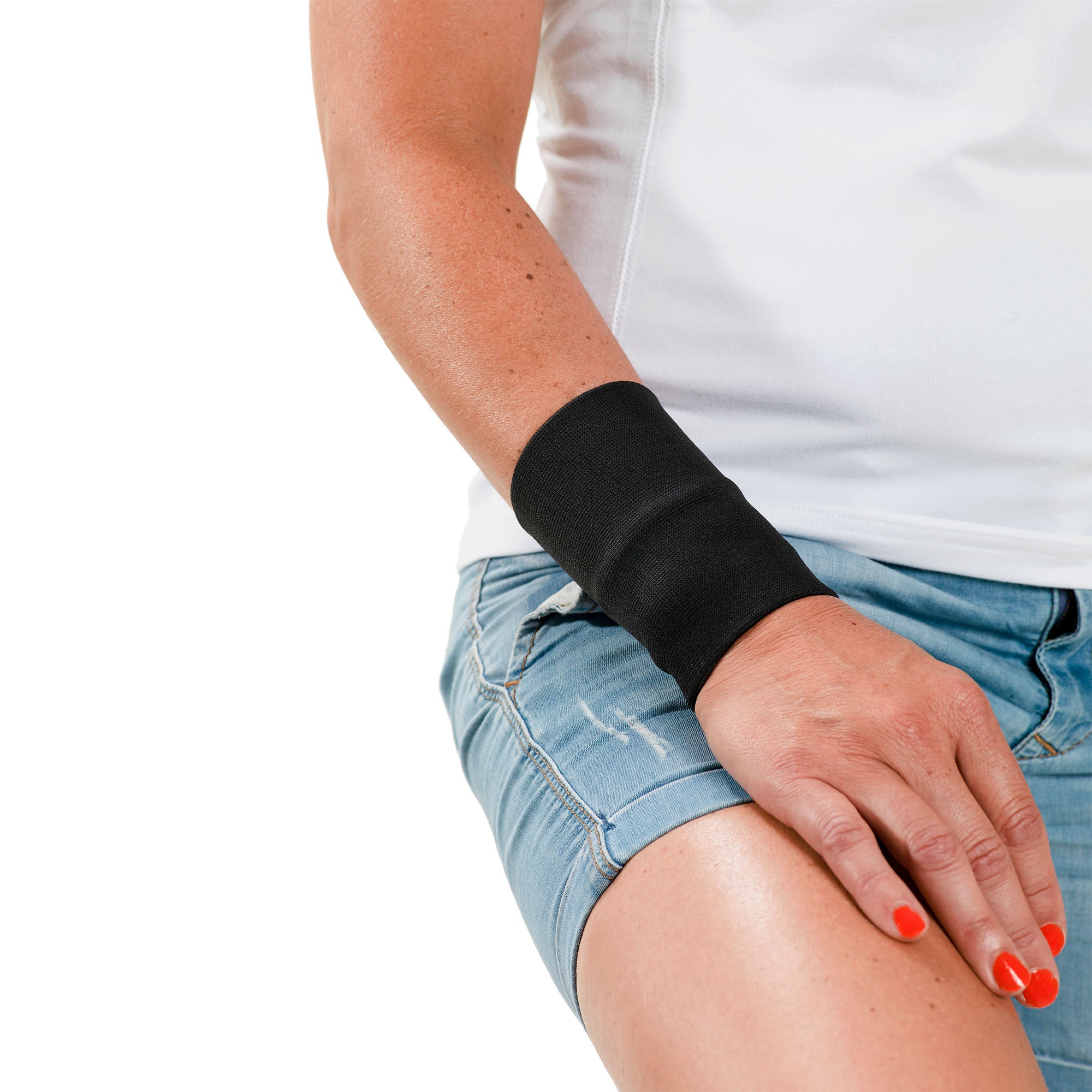 Back on Track wrist support classic with 2-way stretch and Welltex® for comfort, stability, and pain relief