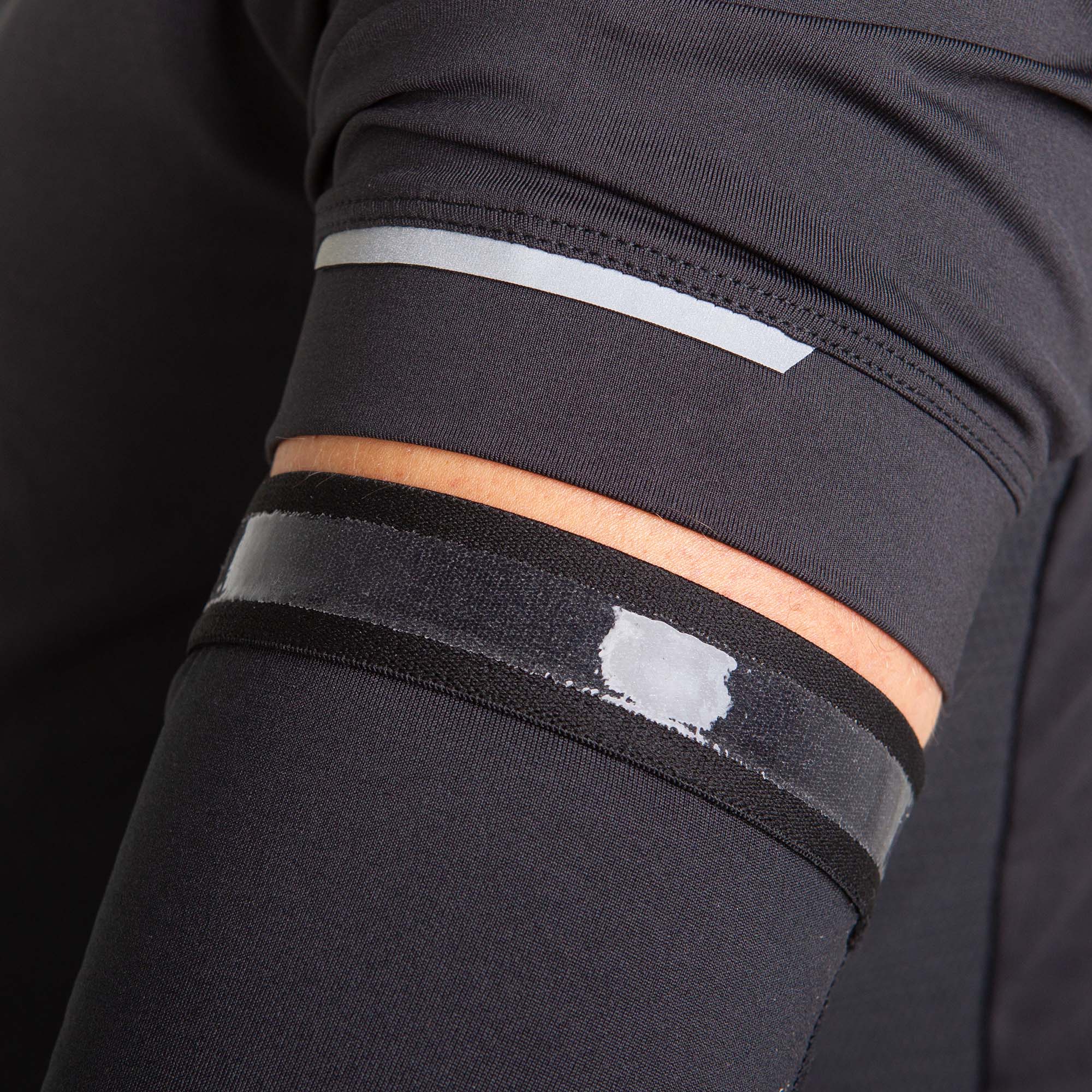 Back on Track P4G Performance Arm Sleeve – compression support with therapeutic benefits for active recovery and comfort