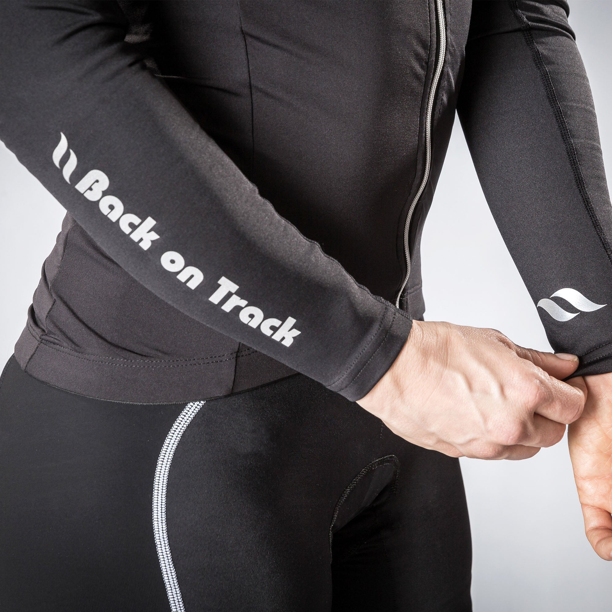 Back on Track P4G Performance Arm Sleeve – compression support with therapeutic benefits for active recovery and comfort