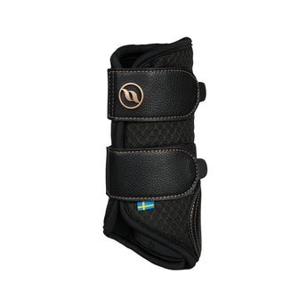 Back on Track Deep Nights Brush Boots for horses, offering leg protection, elegant design, and therapeutic support