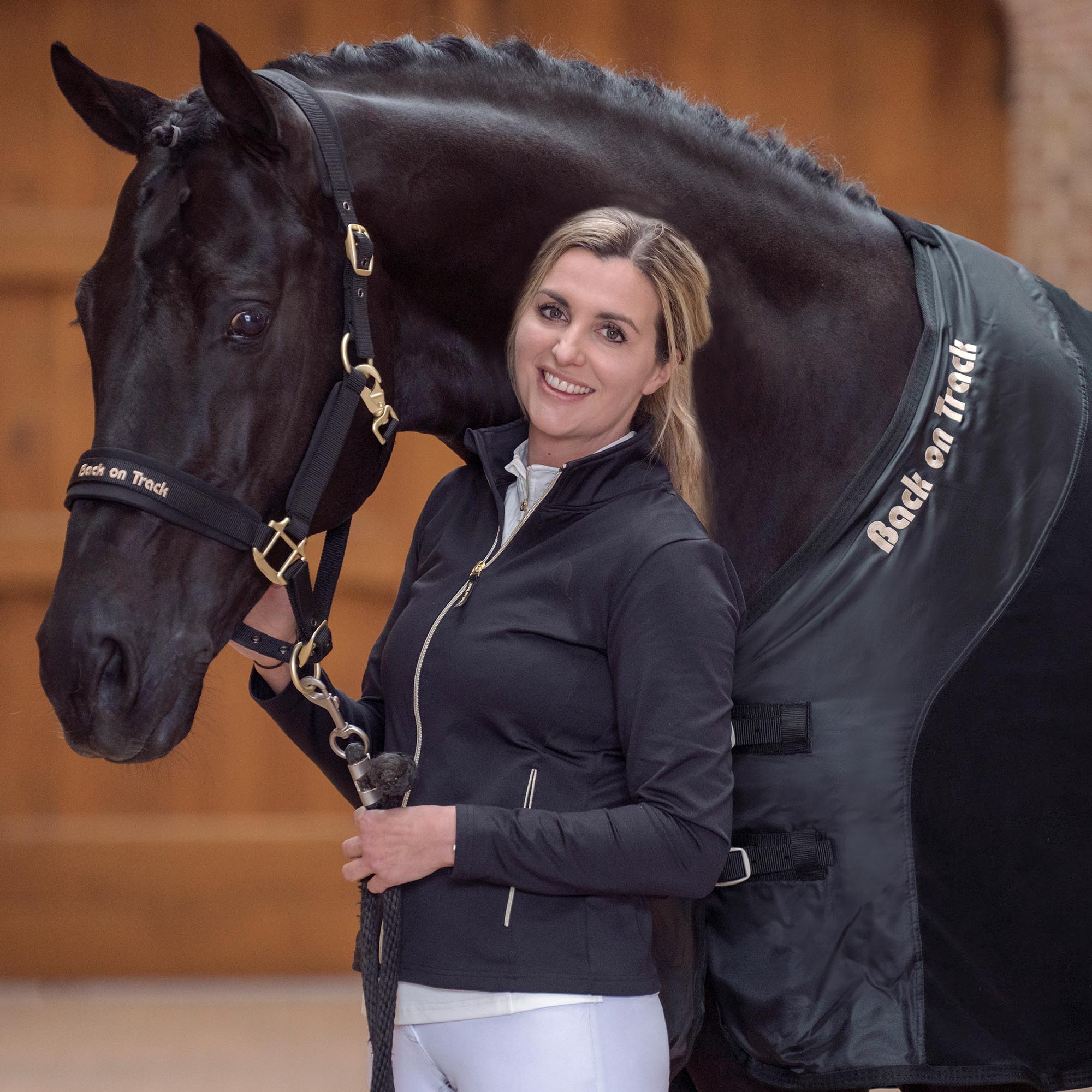 Back on Track Werano halter for horses, durable and stylish design for comfort and secure handling