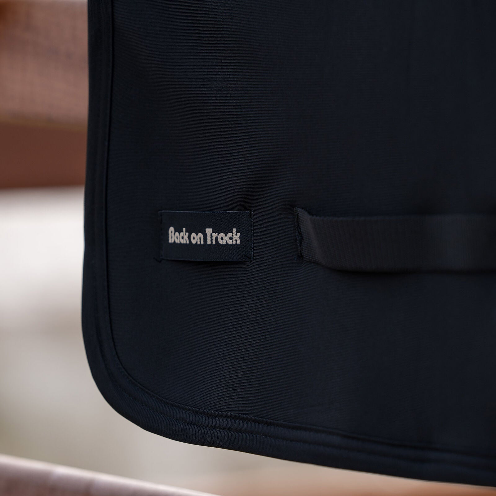 Back on Track Horse Back Warmer Pad – therapeutic, breathable pad for equine back support, comfort, and recovery