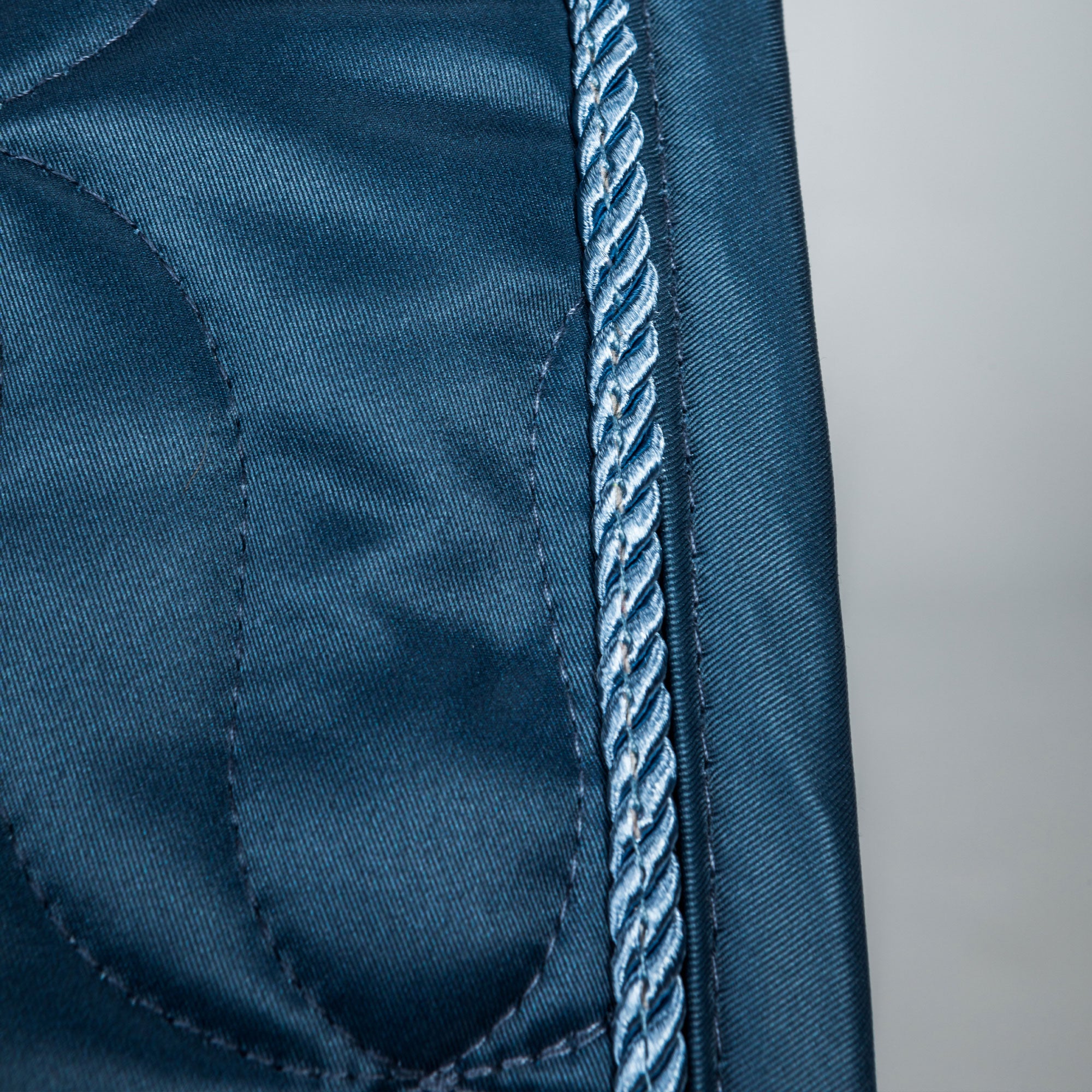 Back on Track Deep Nights Dressage Saddle Pad with elegant design, breathable comfort, and therapeutic support