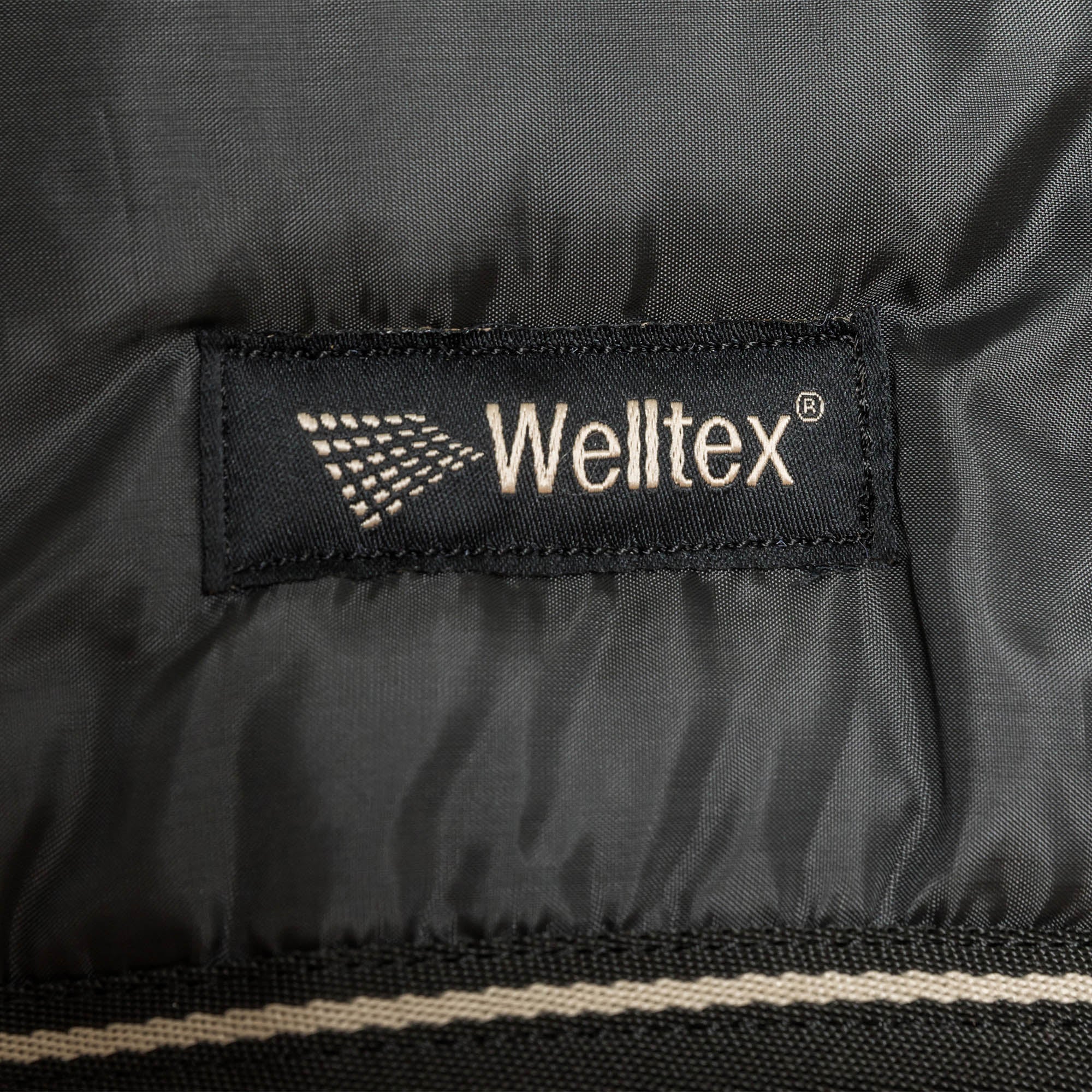 Back on Track Rhyolite Insulated Liner for horses, offering warmth, comfort, and compatibility with turnout blankets