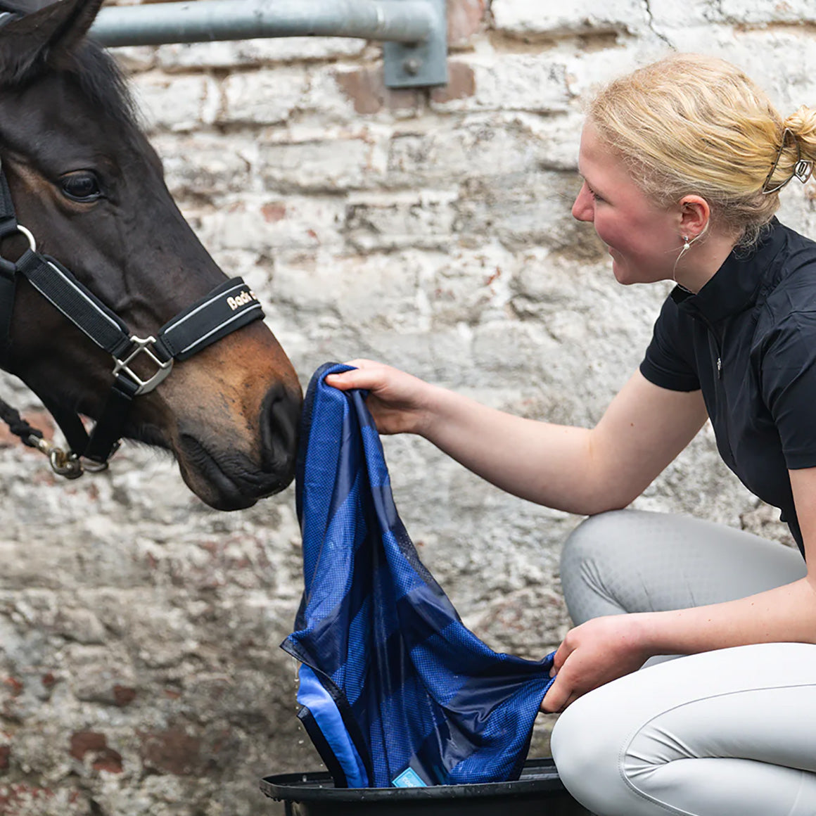 Back on Track Cool on Track Towel, versatile cooling towel for people, pets, and horses, ideal for heat relief and comfort