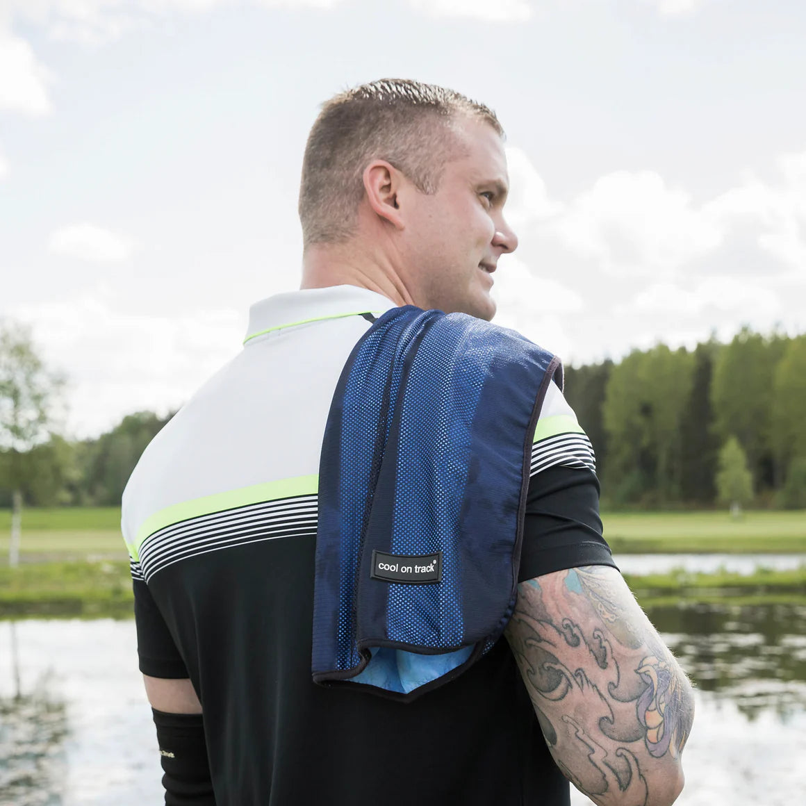 Back on Track Cool on Track Towel, versatile cooling towel for people, pets, and horses, ideal for heat relief and comfort