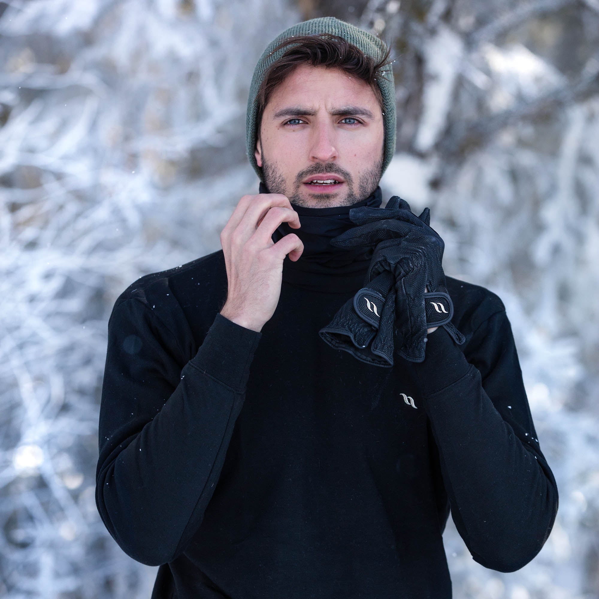 Back on Track Performance Scarf – soft, breathable, and supportive for warmth, comfort, and recovery