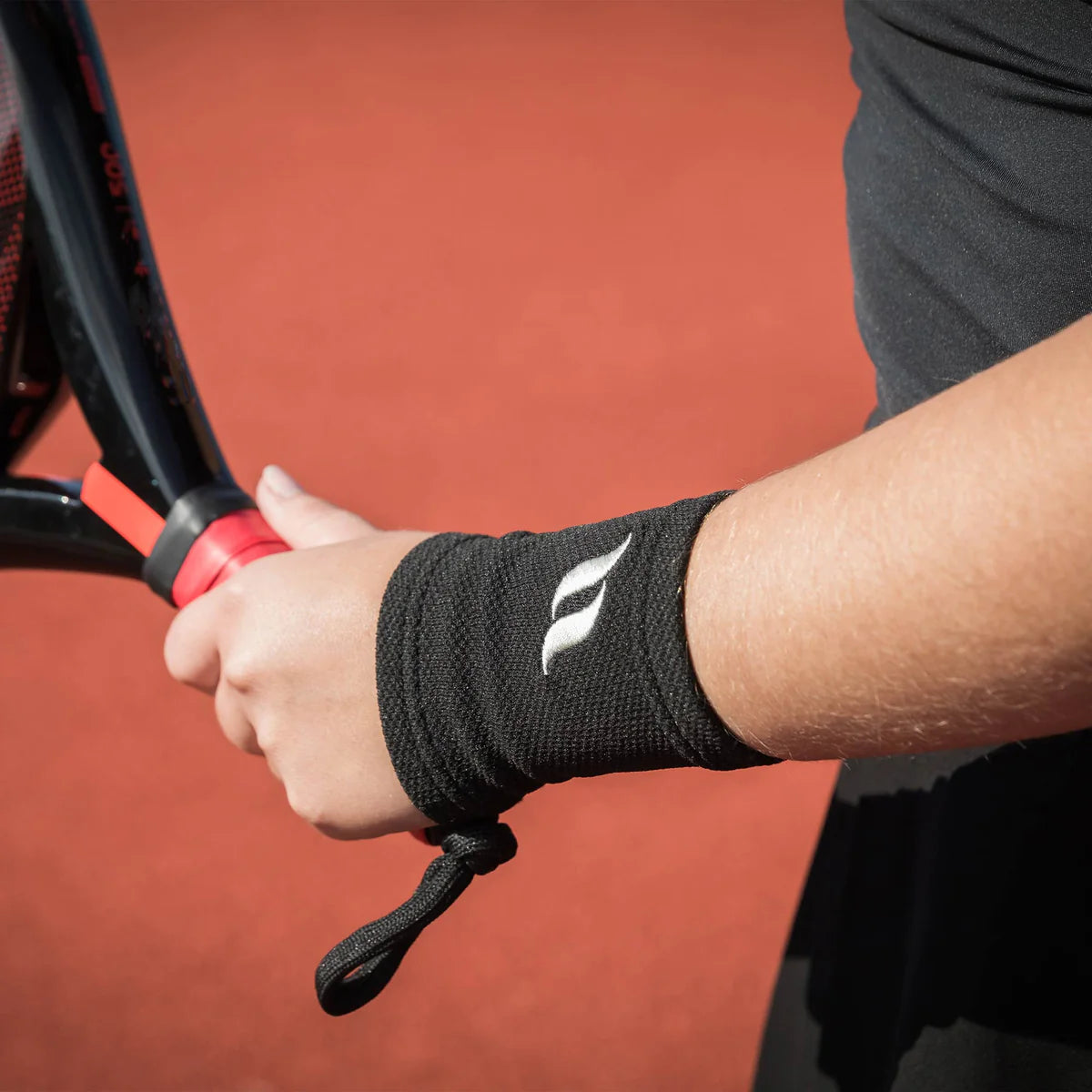Back on Track physio wrist support with 4-way stretch and Welltex® for flexible fit, comfort, and pain relief