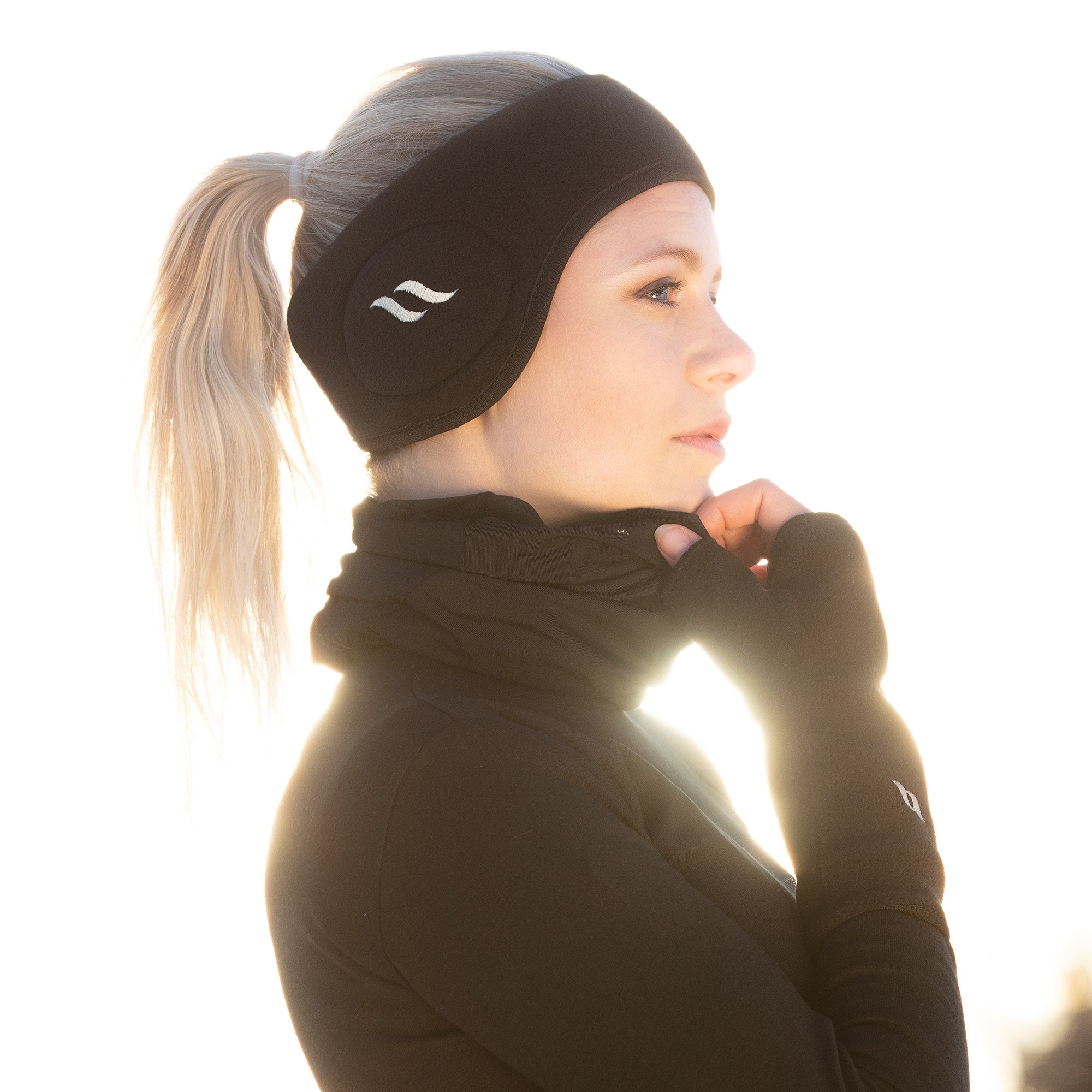 Back on Track fleece wrist cover with thumb hole, lined with Iontex® for warmth, comfort, and joint support