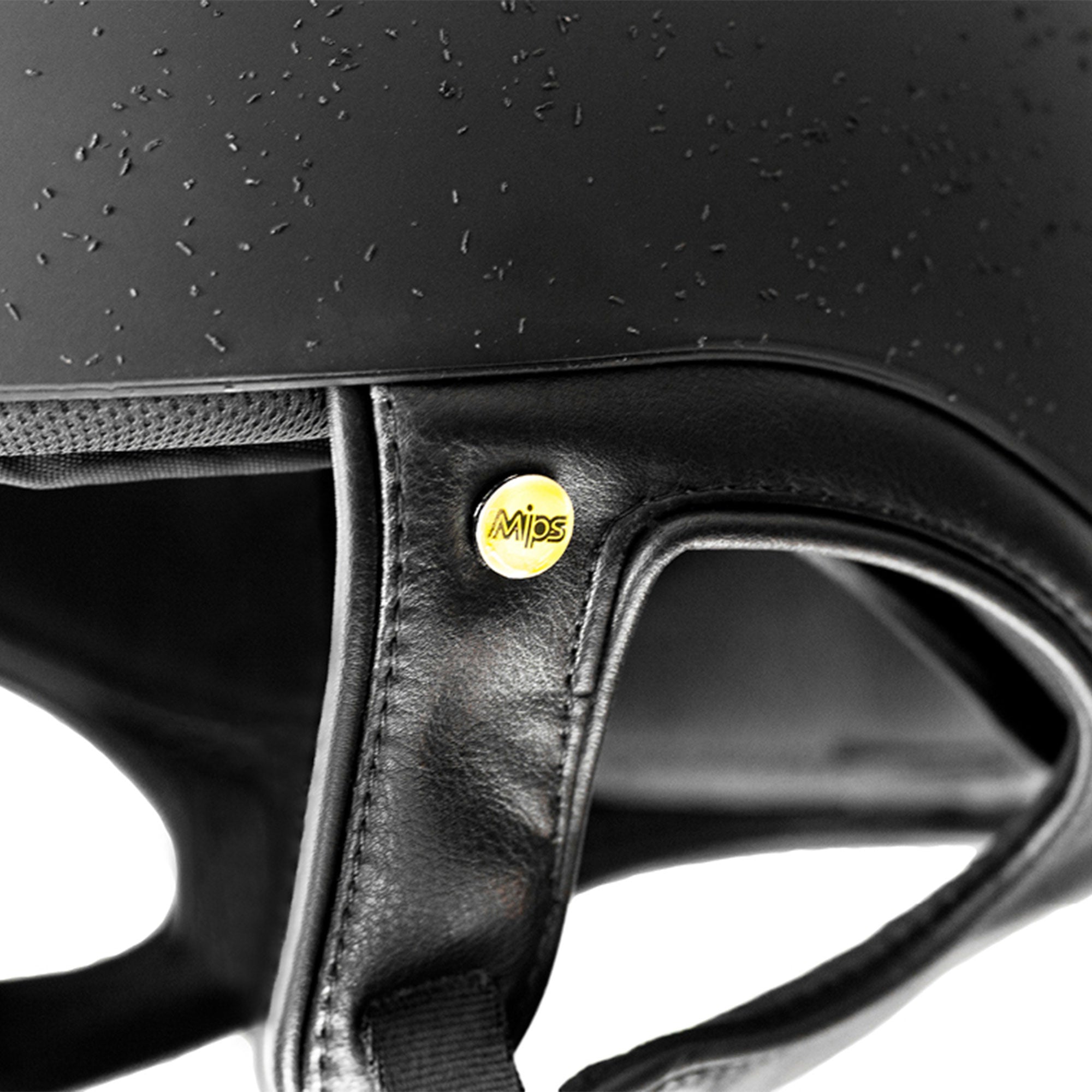 Lynx Eventing Helmet with MIPS, dual ventilation, and Coolmax® liner for safety, comfort, and moisture control